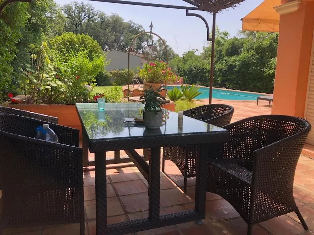 Дом отдыха Petite Maison A L'Entree De Сен-Тропе